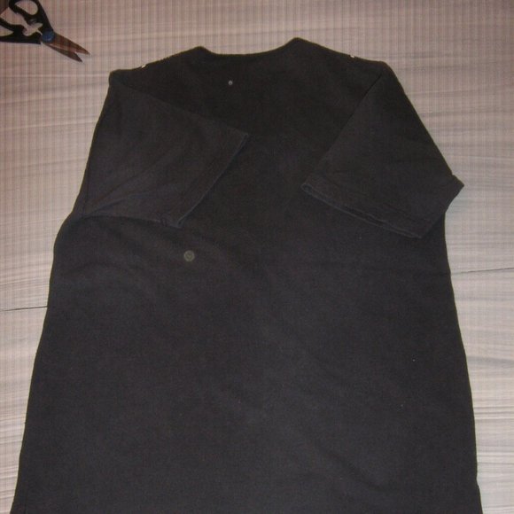 Ladies Black Cotton Top Size Medium. $5.00 AS AN ADD ON - Picture 2 of 2